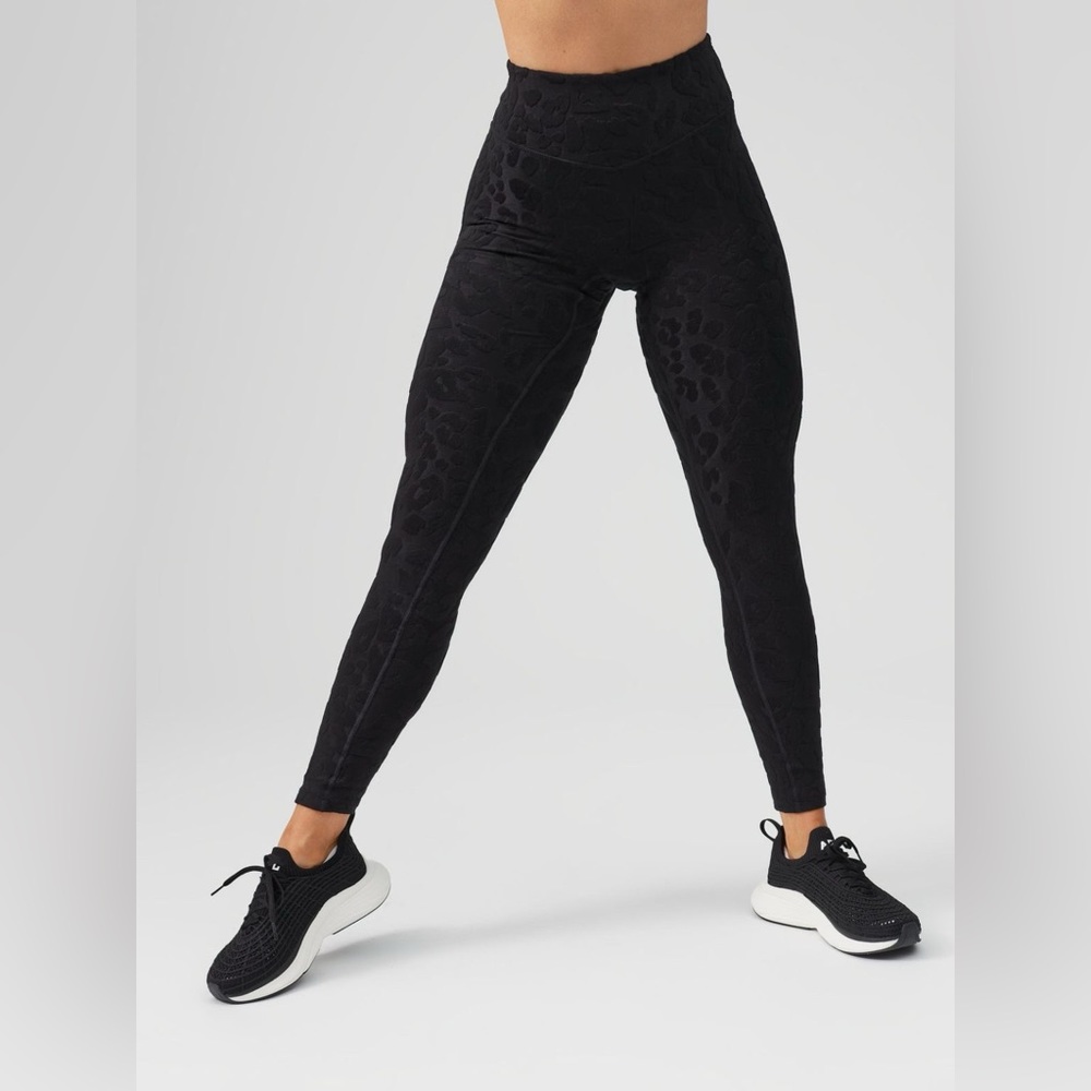 Buffbunny NWT Cheetah Leopard Leggings